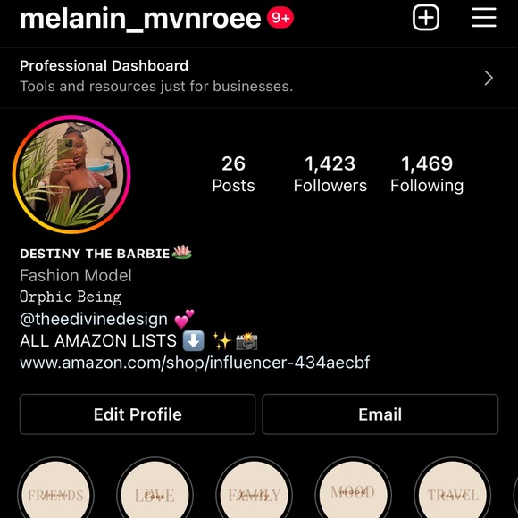 Meet your Posher, Destiny - Picture 3 of 5